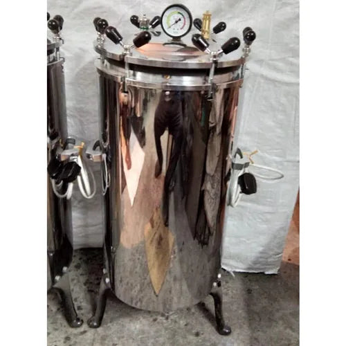 Vertical Autoclave Machine Wing Nut Type 12 x 22 Inch 40L